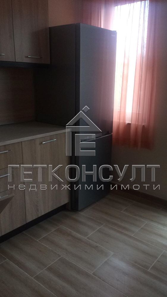 гр.Бургас,  зад м – н Болеро до Билкова аптека, обзаведен тристаен апартамент под наем - Агенция за недвижими имоти Варна - Екипът, имот 4