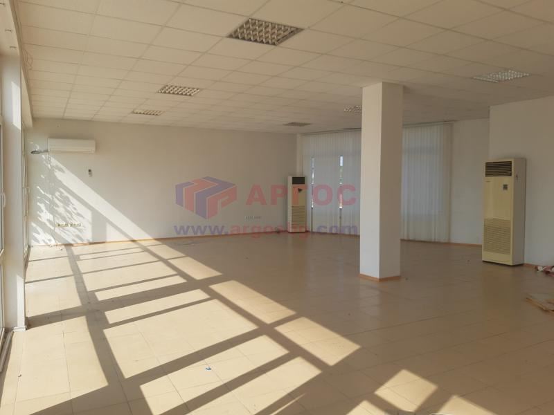 Дава под наем офис -район Западна промишлена зона - Агенция за недвижими имоти Варна - Екипът, имот 1