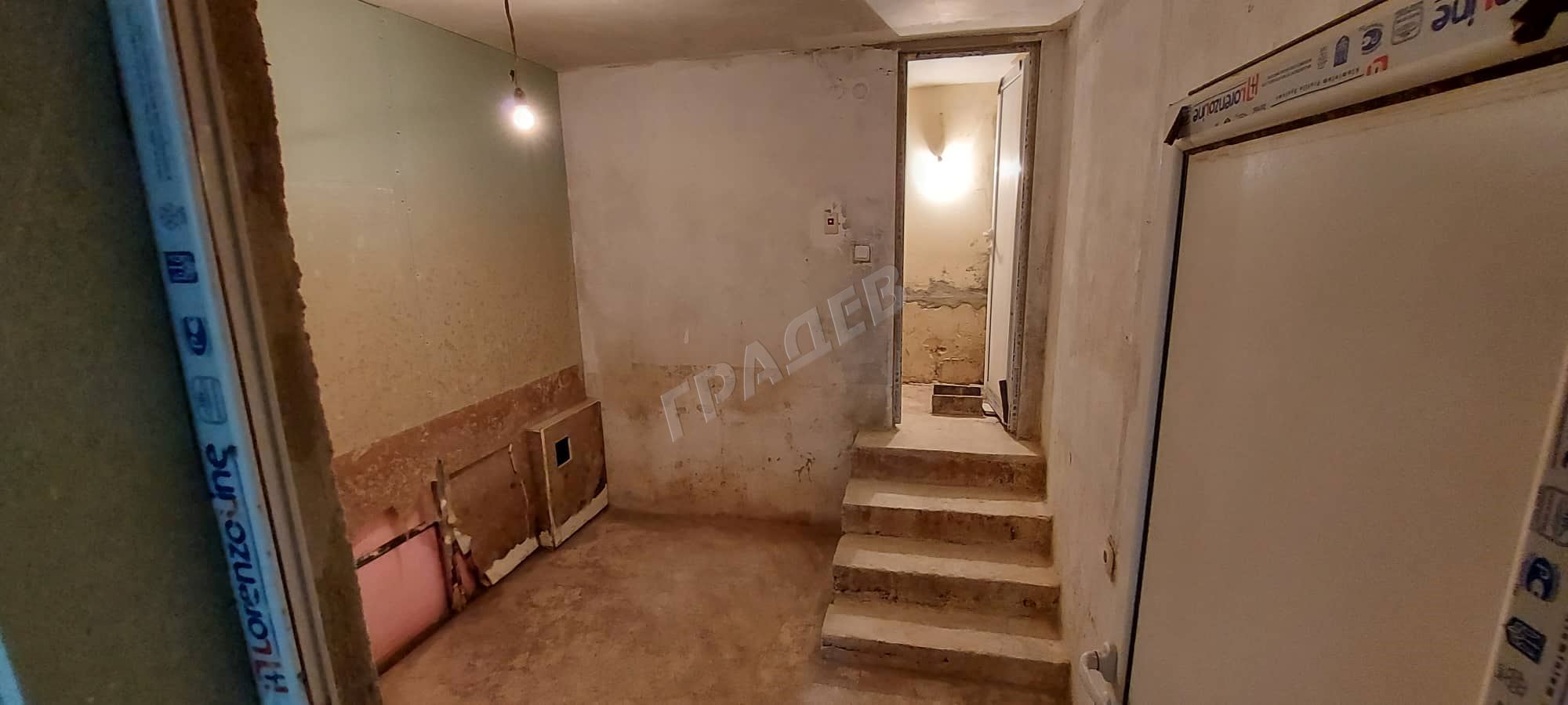 Кафе-бар по БДС в кв. Левски. - Агенция за недвижими имоти Варна - Екипът, имот 2