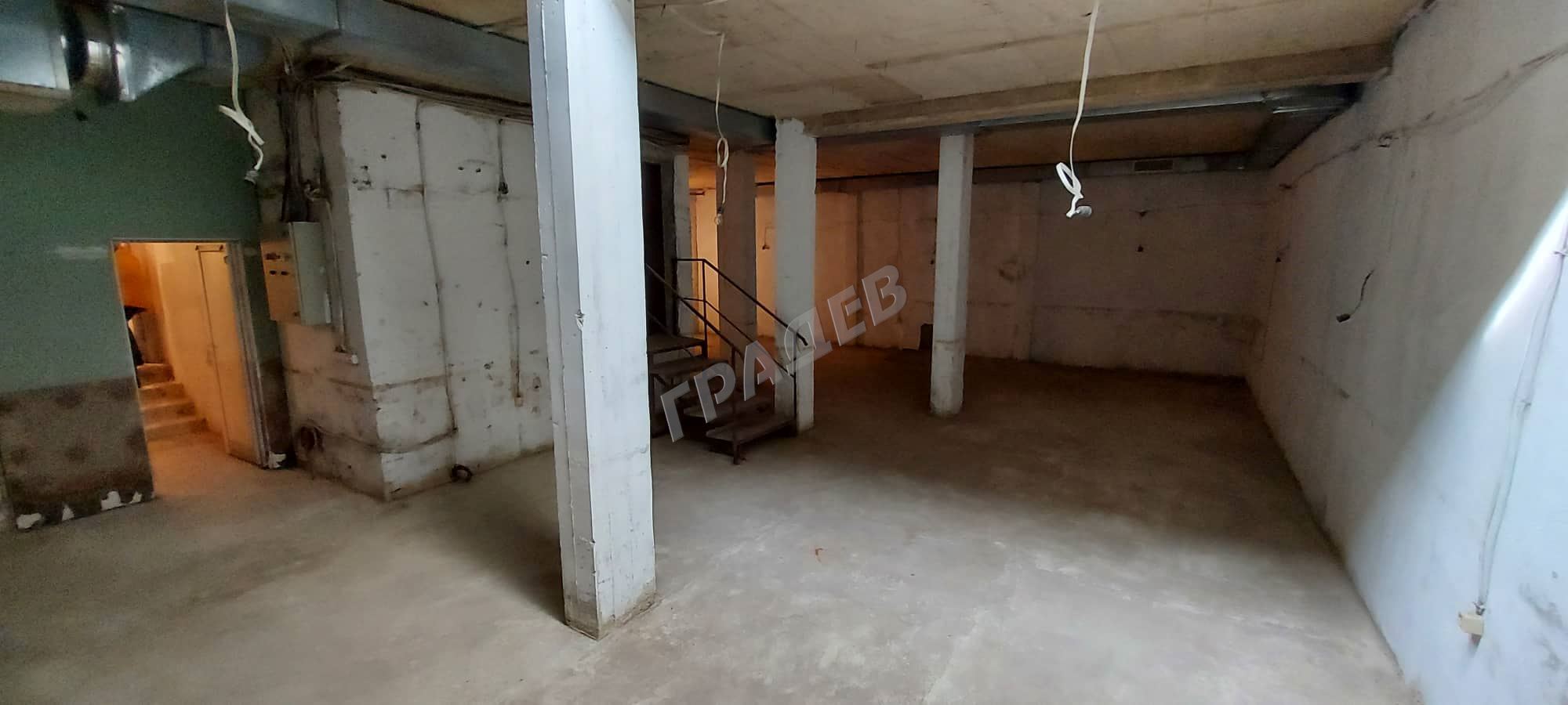 Кафе-бар по БДС в кв. Левски. - Агенция за недвижими имоти Варна - Екипът, имот 3