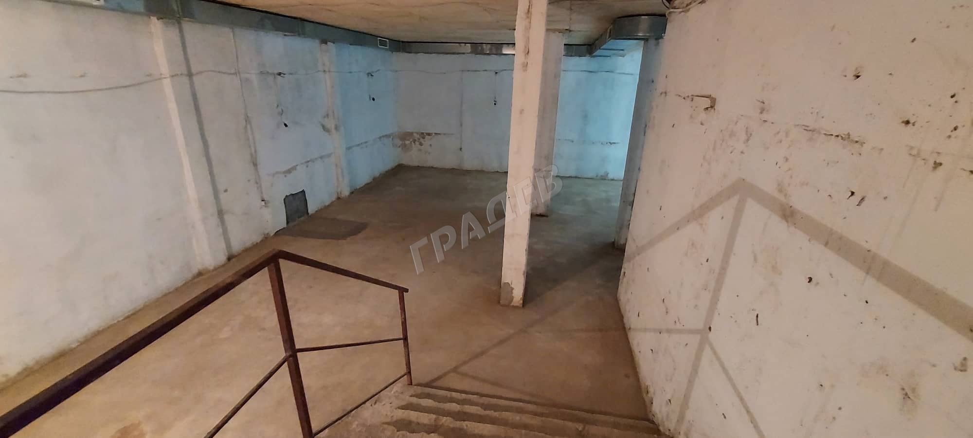 Кафе-бар по БДС в кв. Левски. - Агенция за недвижими имоти Варна - Екипът, имот 1