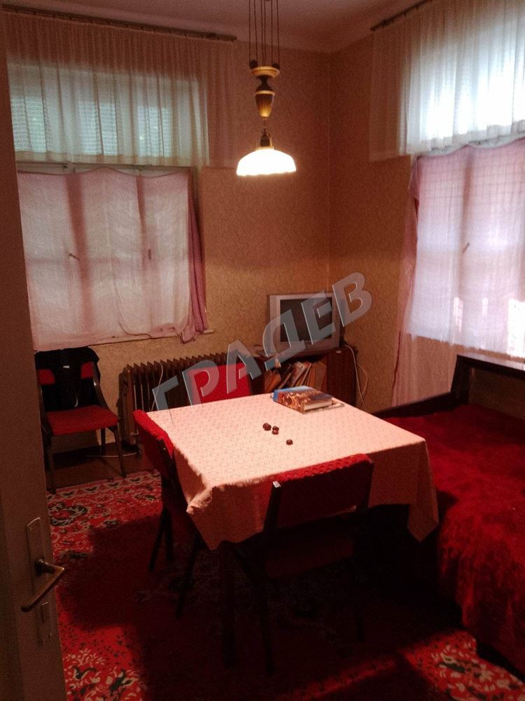 ЕТАЖ ОТ КЪЩА- ТОП ЦЕНТЪР - Агенция за недвижими имоти Варна - Екипът, имот 1