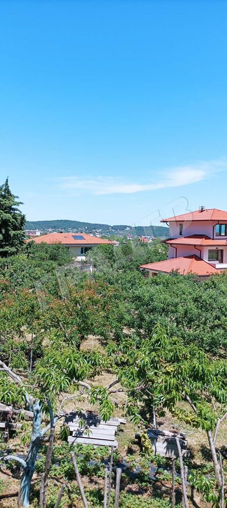 ПАРЦЕЛ- ГОРНА ТРАКА - Агенция за недвижими имоти Варна - Екипът