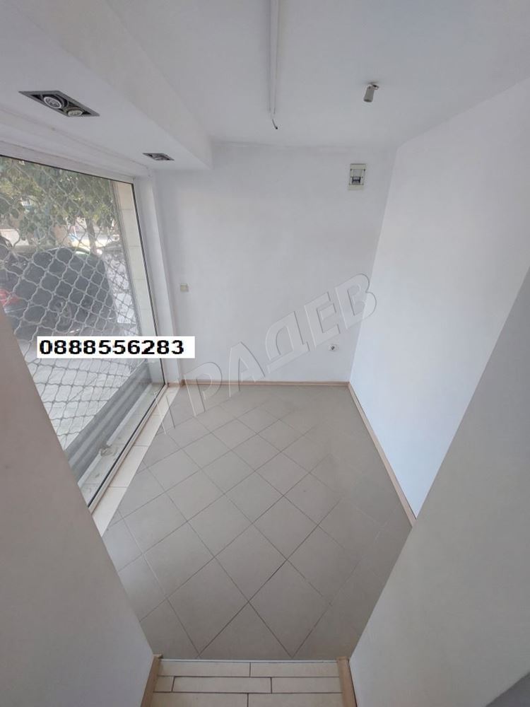 Продава офис в района на Зимно кино Тракия - Агенция за недвижими имоти Варна - Екипът, имот 1