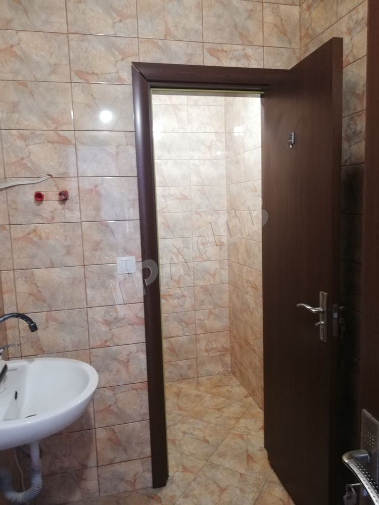 Кафе сладкарница в Ж.К.“Изгрев“  150 кв.м. + тераса 180кв.м. – 1500лв. - Агенция за недвижими имоти Варна - Екипът, имот 2