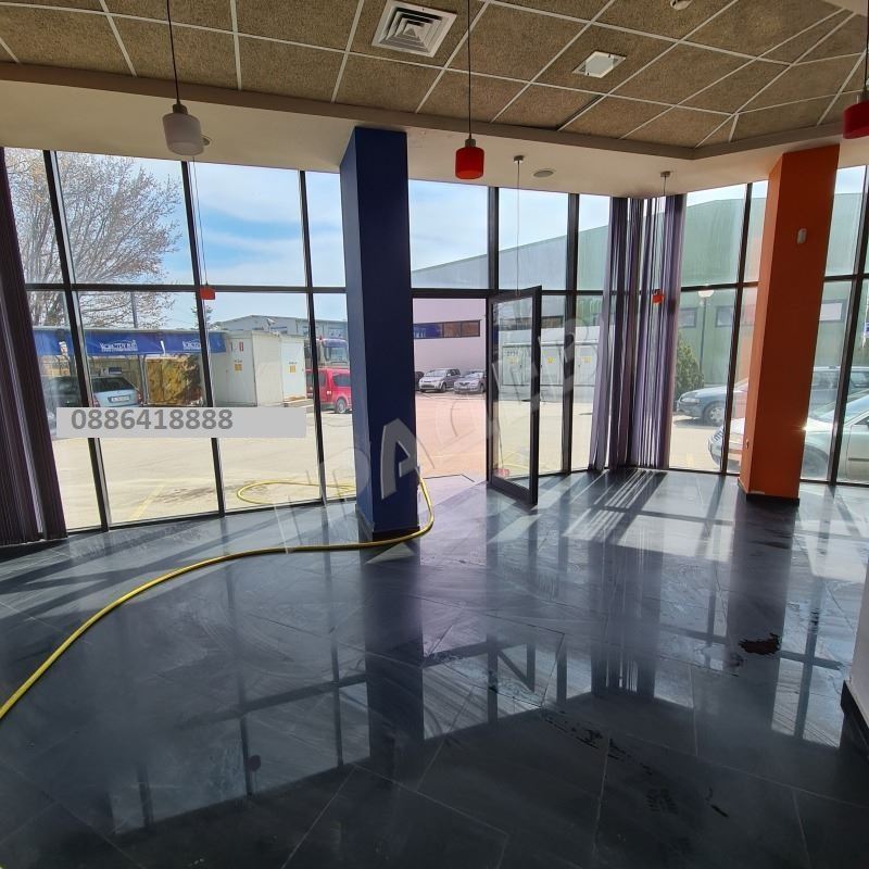 Магазин /Търговски комплекс/ под наем в района на Владислав Варненчик 1 - Агенция за недвижими имоти Варна - Екипът, имот 2