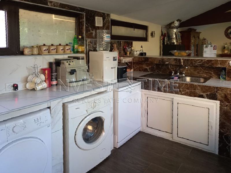 Къща за продажба в централната част на с. Кранево - Агенция за недвижими имоти Варна - Екипът, имот 4