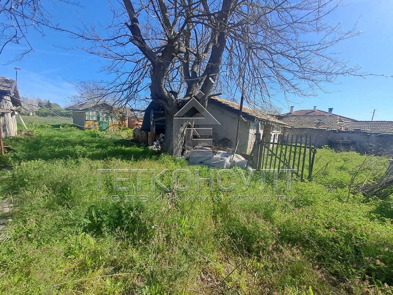 с.Крапец, парцел 1250 кв м - Агенция за недвижими имоти Варна - Екипът, имот 3