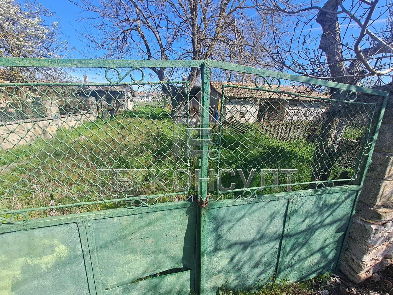 с.Крапец, парцел 1250 кв м - Агенция за недвижими имоти Варна - Екипът, имот 4