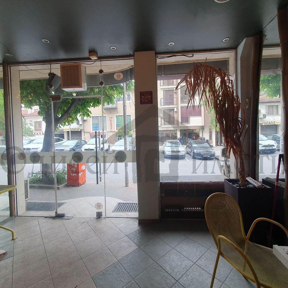 Сладкарница, заведение, фитнес,салон за красота, офис, магазин - Агенция за недвижими имоти Варна - Екипът, имот 1