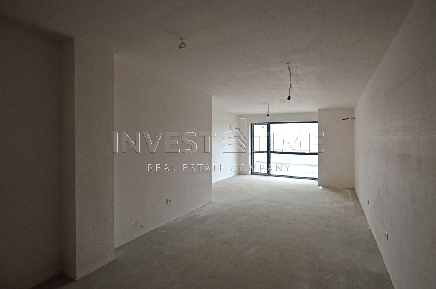 Апартамент с 3 просторни спални по БДС – район Бриз - Агенция за недвижими имоти Варна - Екипът