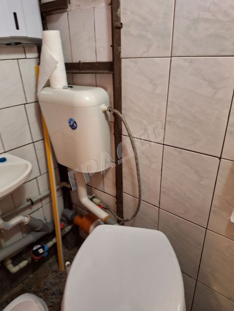 Помещение под наем в района на Цветен квартал - Агенция за недвижими имоти Варна - Екипът, имот 3