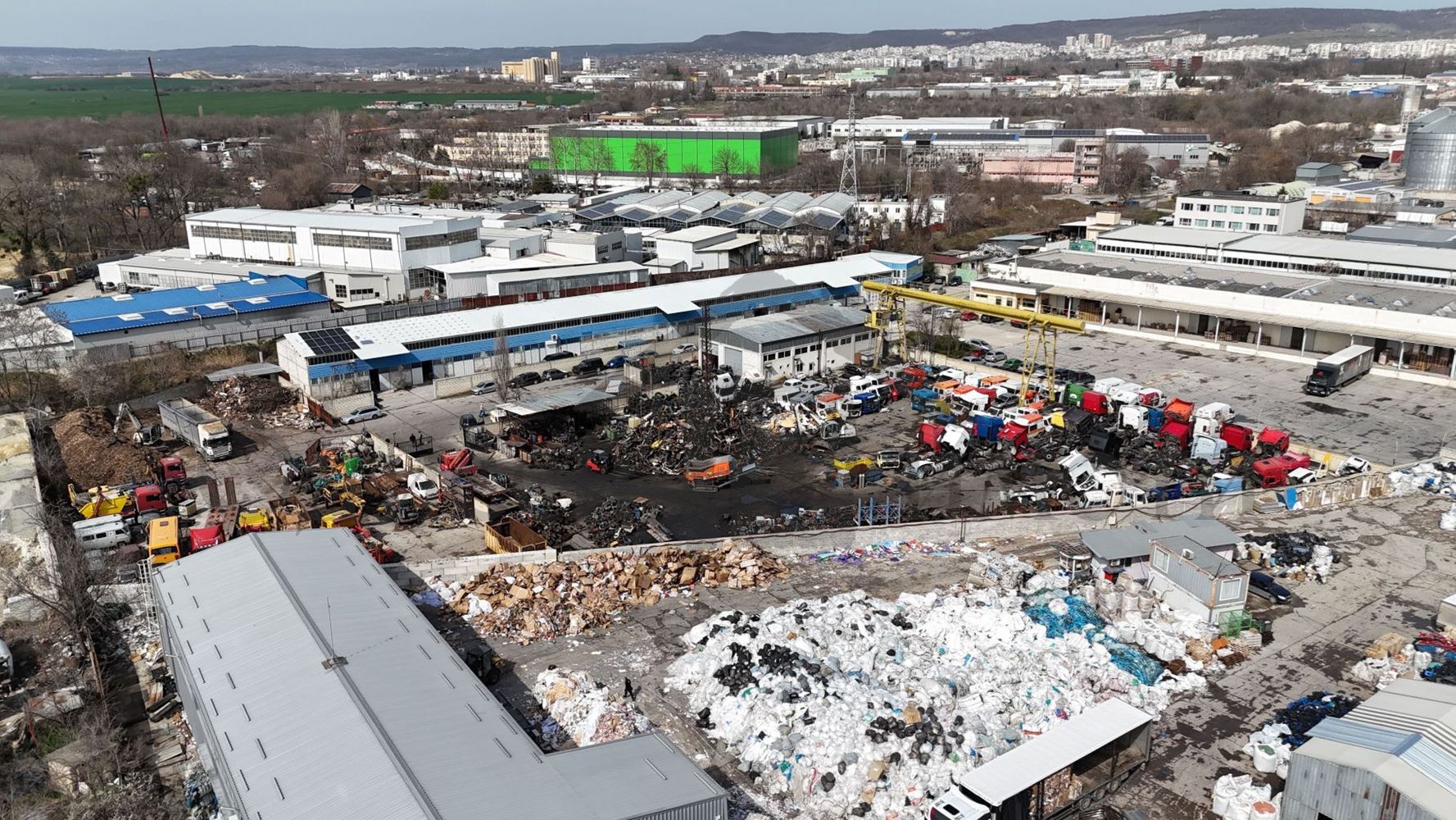 Промишлен парцел със сграда - Агенция за недвижими имоти Варна - Екипът, имот 3