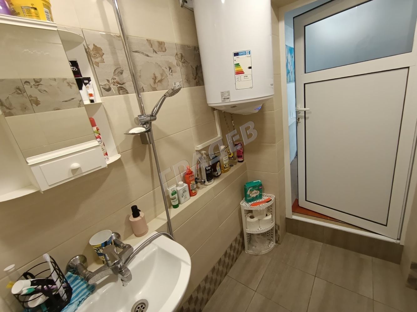 Еднофамилна къща в кв. Галата м-т Зеленика - Агенция за недвижими имоти Варна - Екипът, имот 4