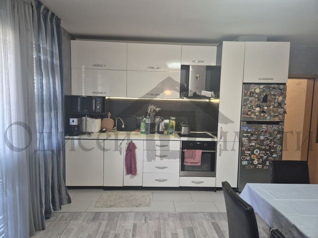 Изцяло южен тристаен апартамент - Агенция за недвижими имоти Варна - Екипът