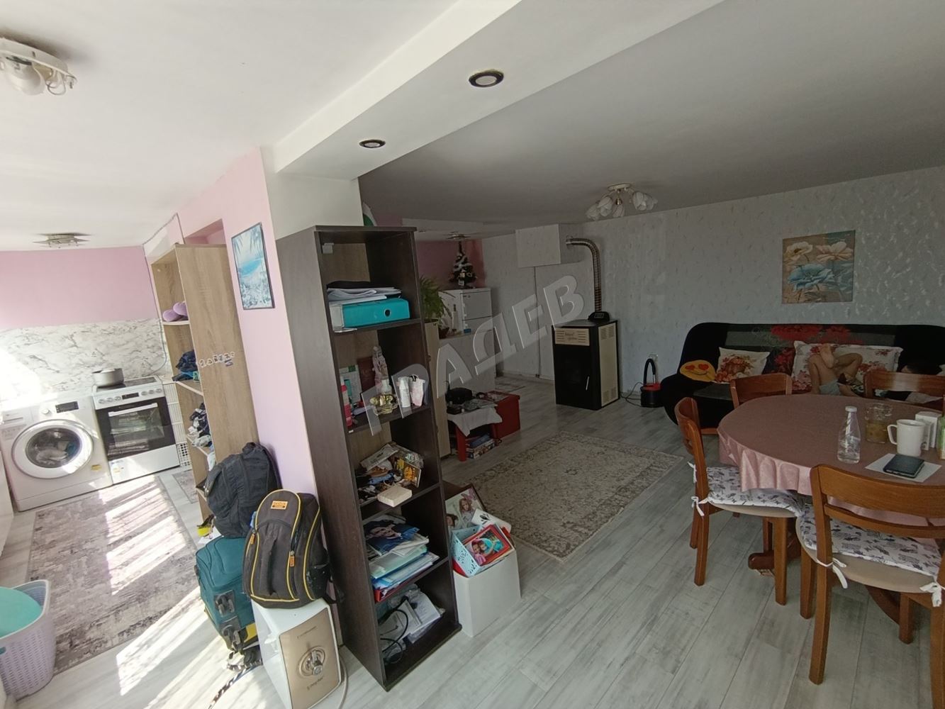 Еднофамилна къща в кв. Галата м-т Зеленика - Агенция за недвижими имоти Варна - Екипът, имот 1