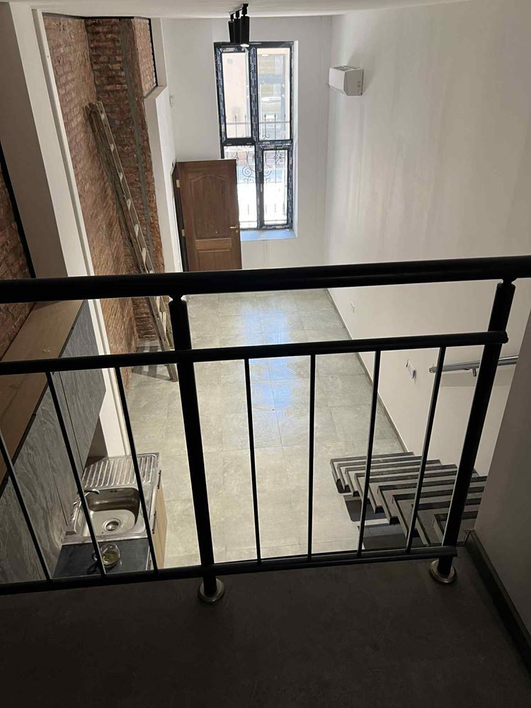 Офис - Агенция за недвижими имоти Варна - Екипът, имот 2