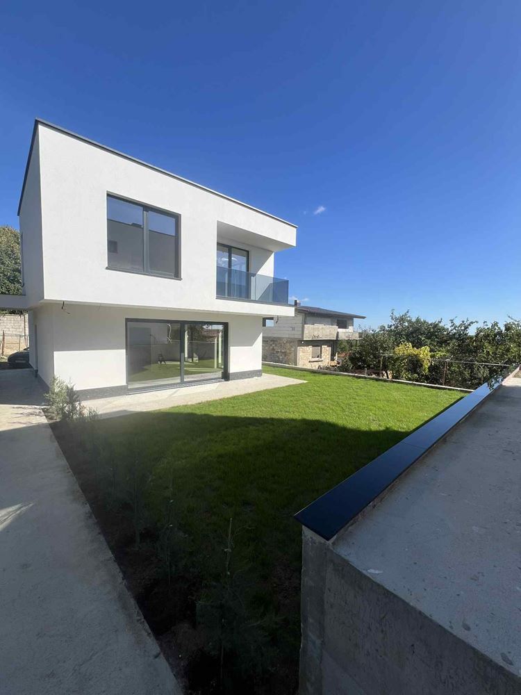 Къща м-ст Ален мак - Агенция за недвижими имоти Варна - Екипът, имот 1