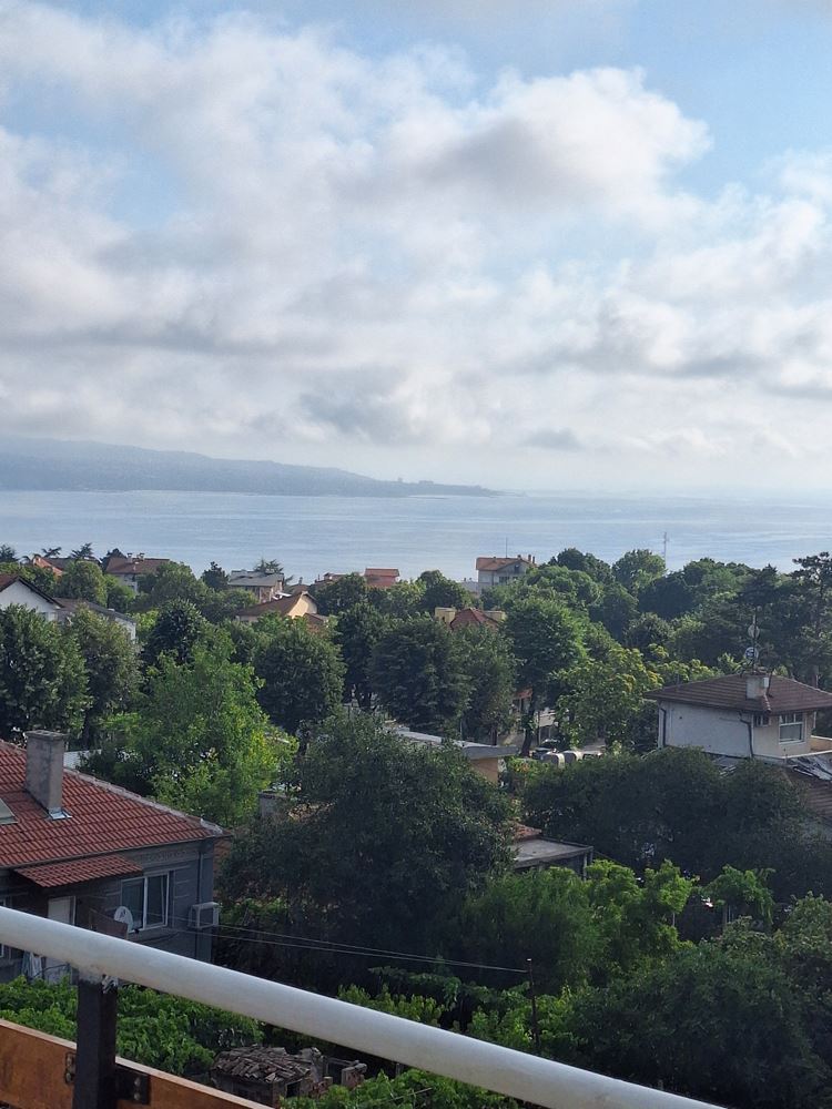 Етаж от къща кв.Галата - Агенция за недвижими имоти Варна - Екипът, имот 1