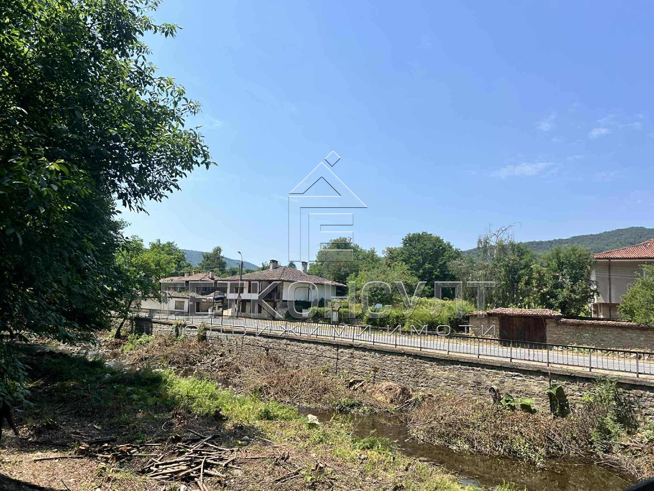 с.Ичера, два парцела, всеки по 540 кв м - Агенция за недвижими имоти Варна - Екипът, имот 1