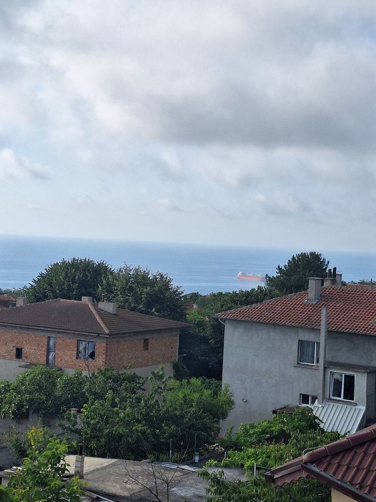 Етаж от къща кв.Галата - Агенция за недвижими имоти Варна - Екипът, имот 2