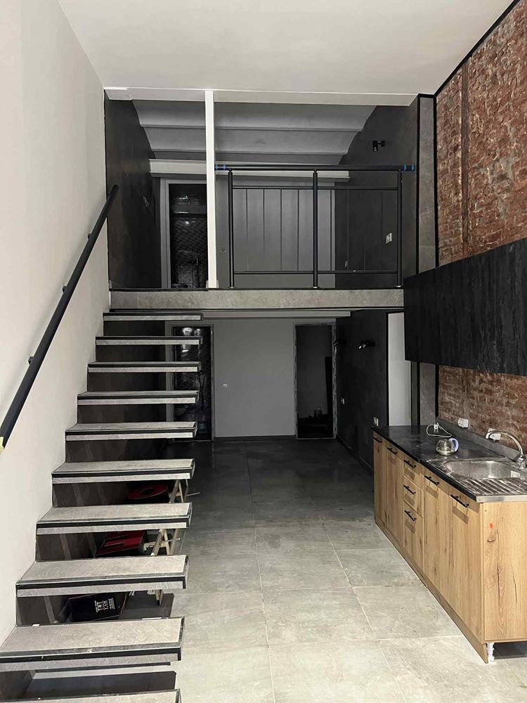 Офис - Агенция за недвижими имоти Варна - Екипът