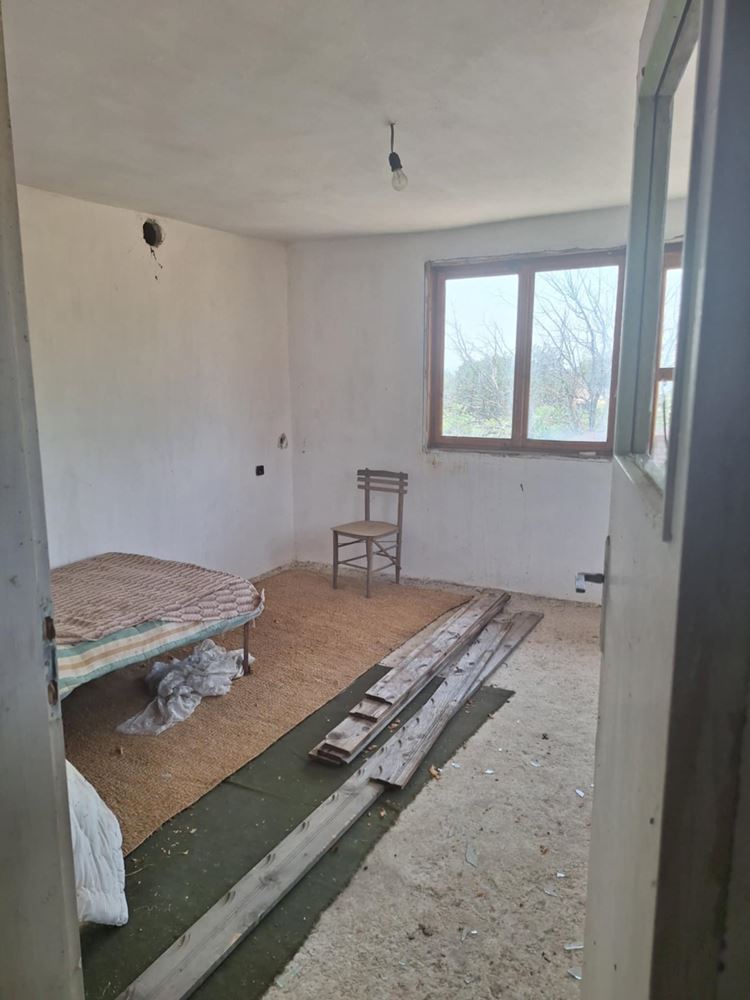 Продава се къща в село Велино  130 кв.м РЗП, двор 1500 кв.м - Агенция за недвижими имоти Варна - Екипът, имот 3