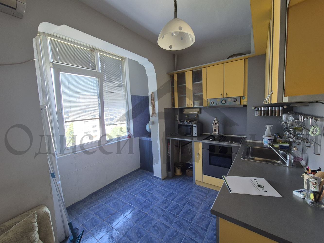 Три отделни стаи, реална площ - Агенция за недвижими имоти Варна - Екипът, имот 3