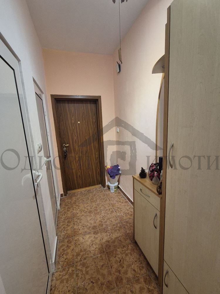 Три отделни стаи, реална площ - Агенция за недвижими имоти Варна - Екипът, имот 4