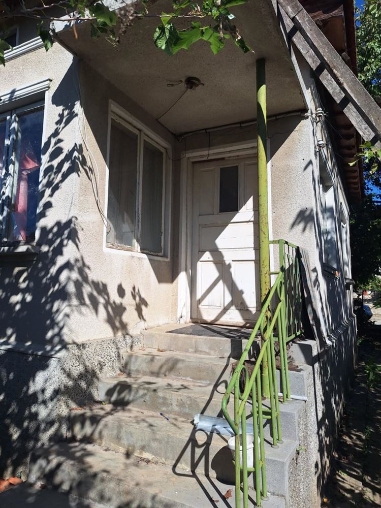 Къща в гр.Каварна - Агенция за недвижими имоти Варна - Екипът