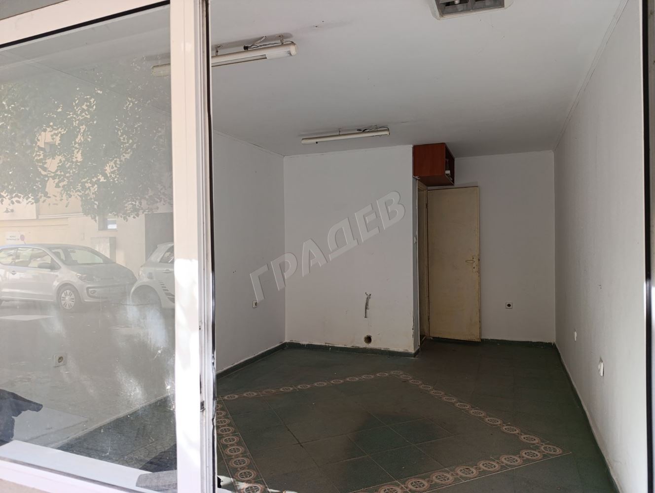 Магазин за продажба в Гръцка махала - Агенция за недвижими имоти Варна - Екипът, имот 1