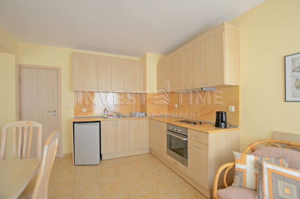 Тристаен обзаведен апартамент в центъра на с. Кранево - Агенция за недвижими имоти Варна - Екипът, имот 1