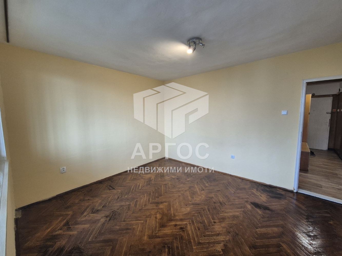 Дава под наем Двустаен апартамент район – Левски - Агенция за недвижими имоти Варна - Екипът, имот 1