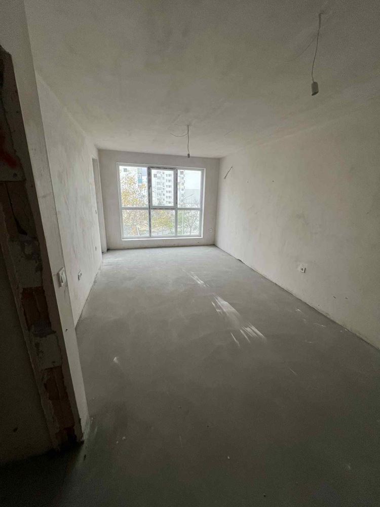 Двустаен апартамент с паркомясто в Кайсиева Градина - Агенция за недвижими имоти Варна - Екипът