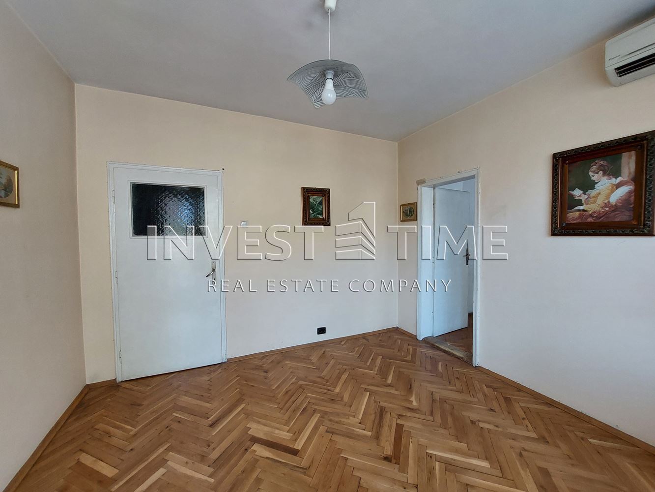 Тристаен апартамент в центъра на Варна - Агенция за недвижими имоти Варна - Екипът, имот 4