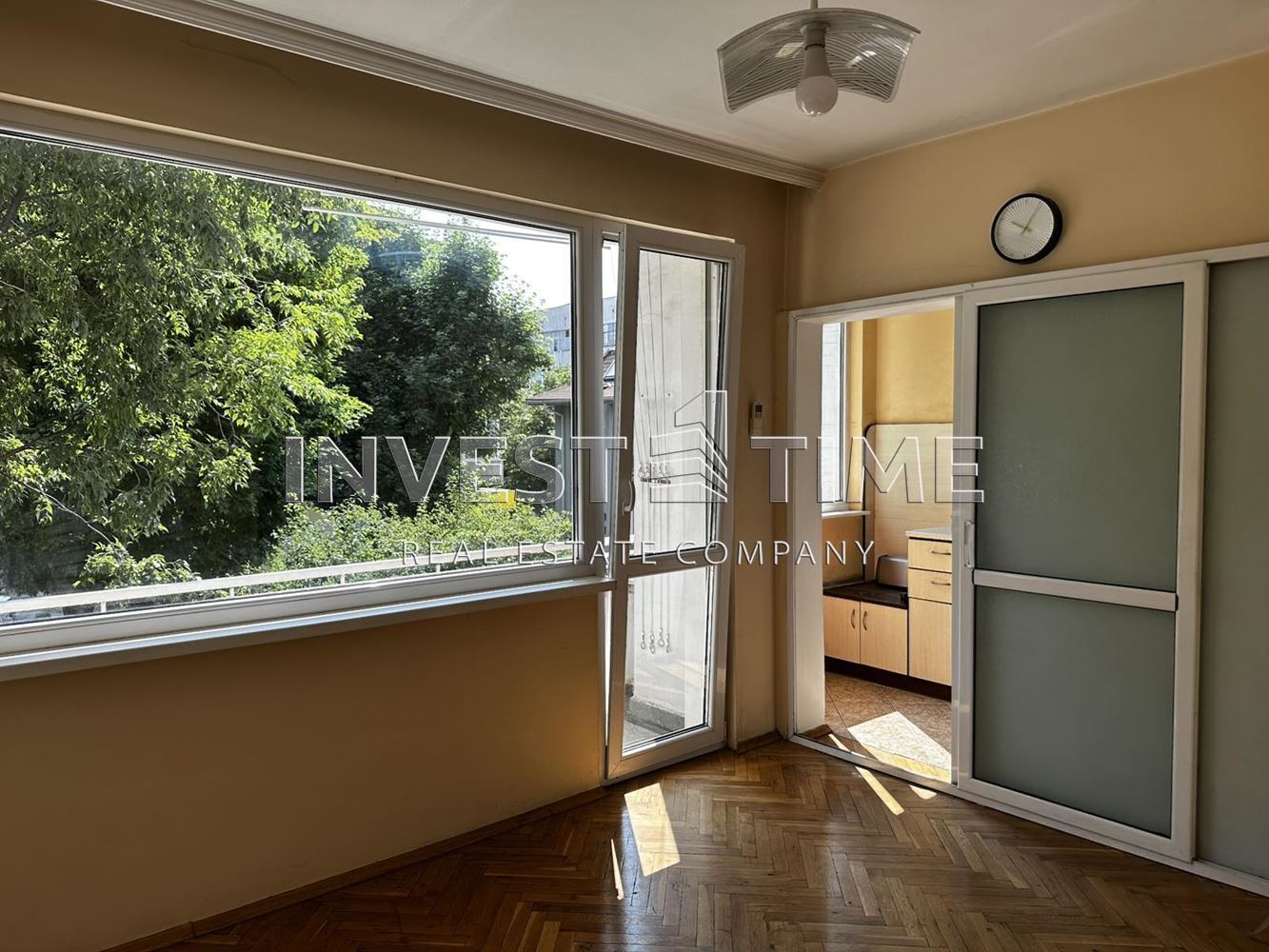 Тристаен апартамент в центъра на Варна - Агенция за недвижими имоти Варна - Екипът, имот 2