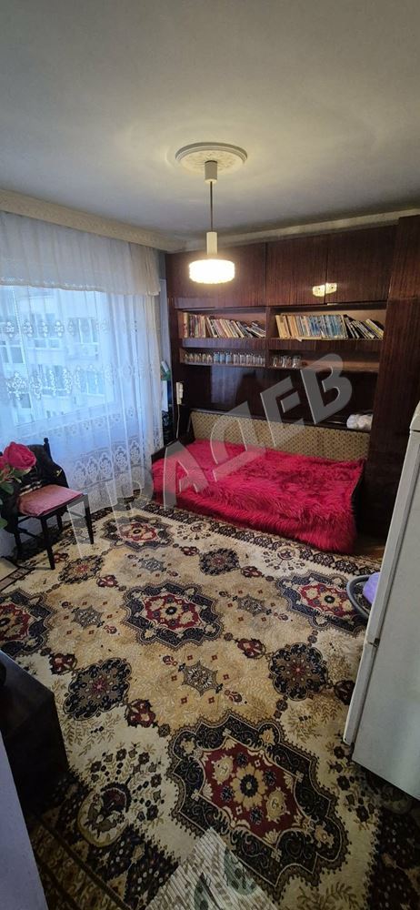 Двустаен панелен апартамент в кв. Левски - Агенция за недвижими имоти Варна - Екипът, имот 4