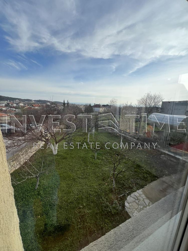 Етажи от къща за продажба в кв. Виница - Агенция за недвижими имоти Варна - Екипът, имот 2