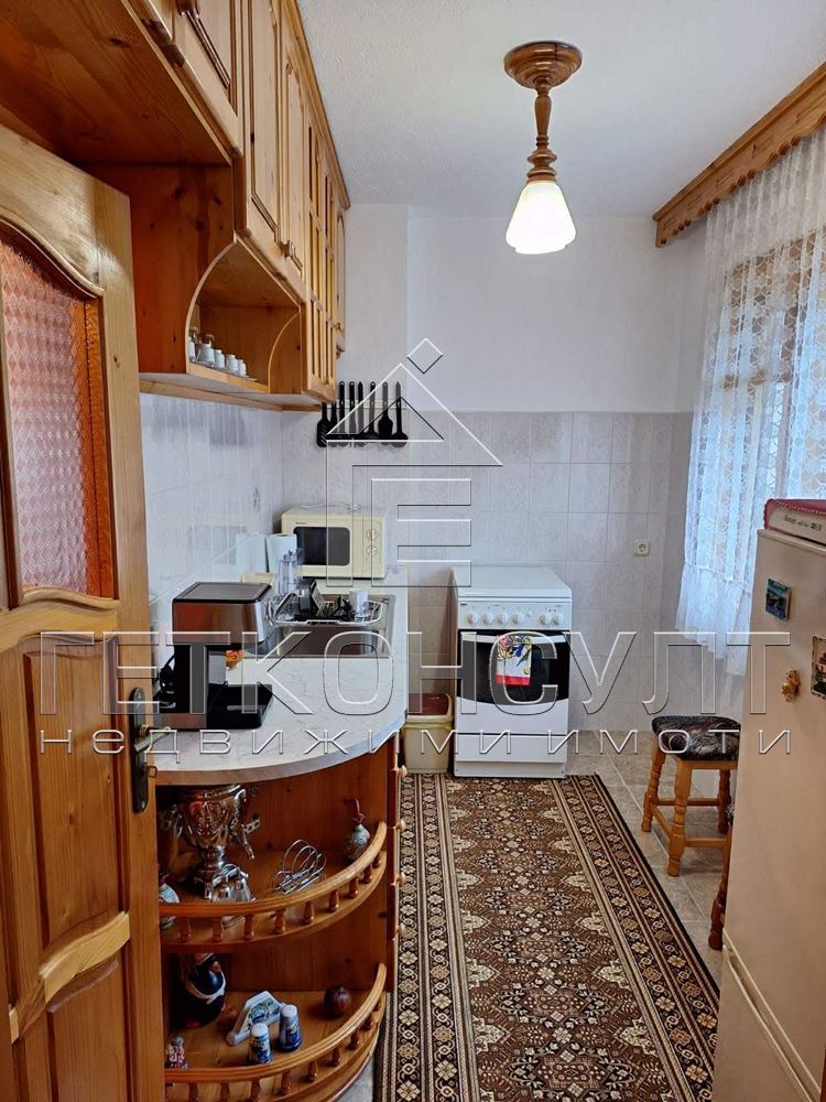 гр.Чепеларе, просторен, тристаен  апартамент за продажба - Агенция за недвижими имоти Варна - Екипът, имот 4