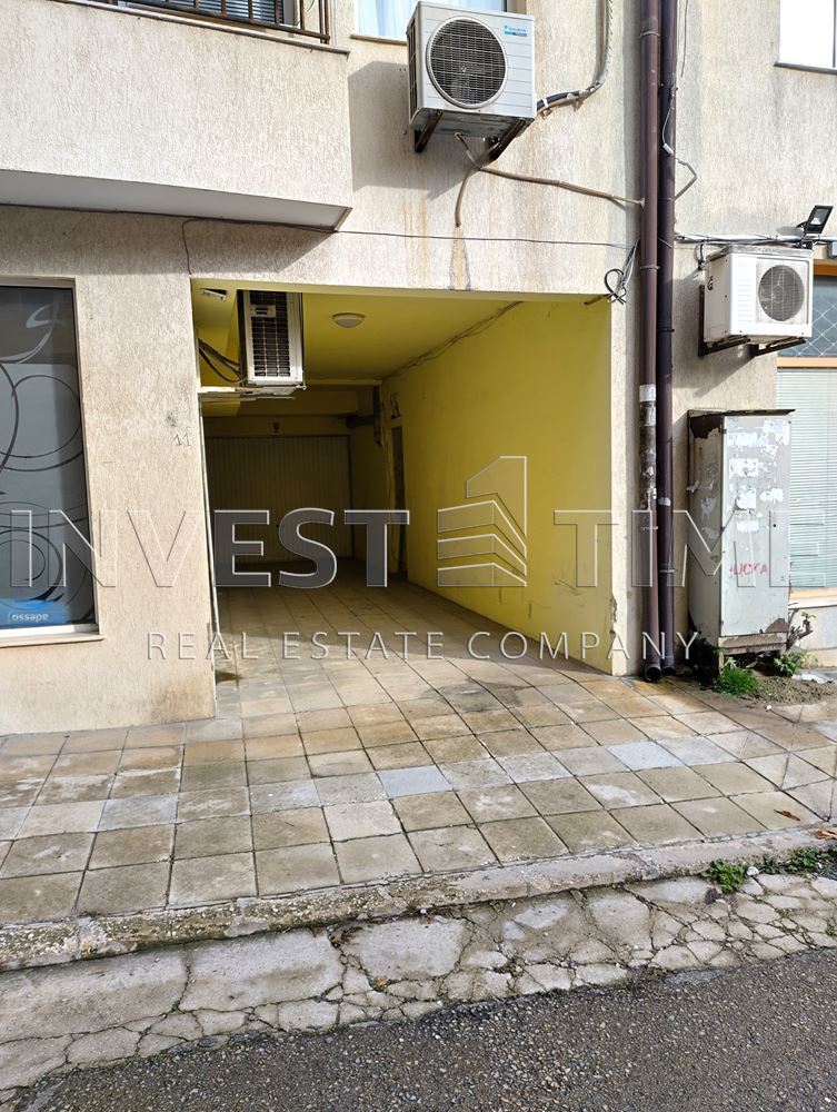 Закрито паркомясто! - Агенция за недвижими имоти Варна - Екипът