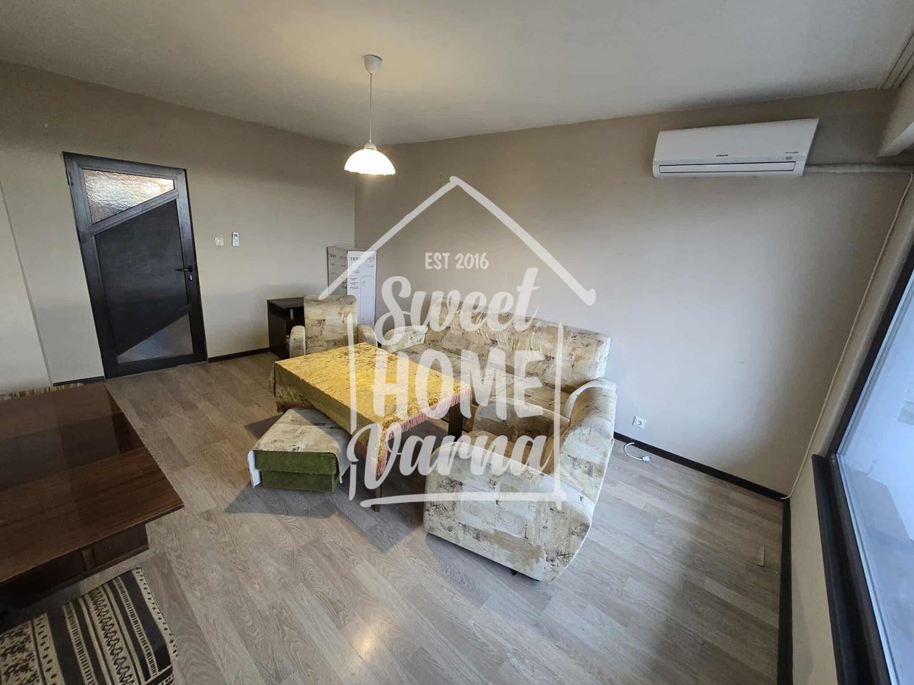 Четиристаен апартамент кв.Владиславово пазарчето - Агенция за недвижими имоти Варна - Екипът