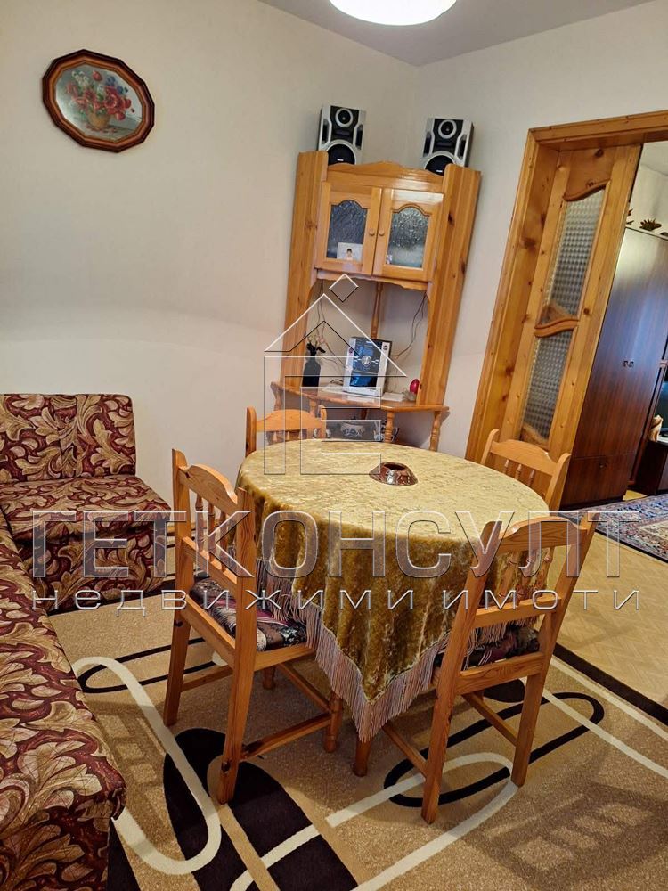 гр.Чепеларе, просторен, тристаен  апартамент за продажба - Агенция за недвижими имоти Варна - Екипът, имот 3