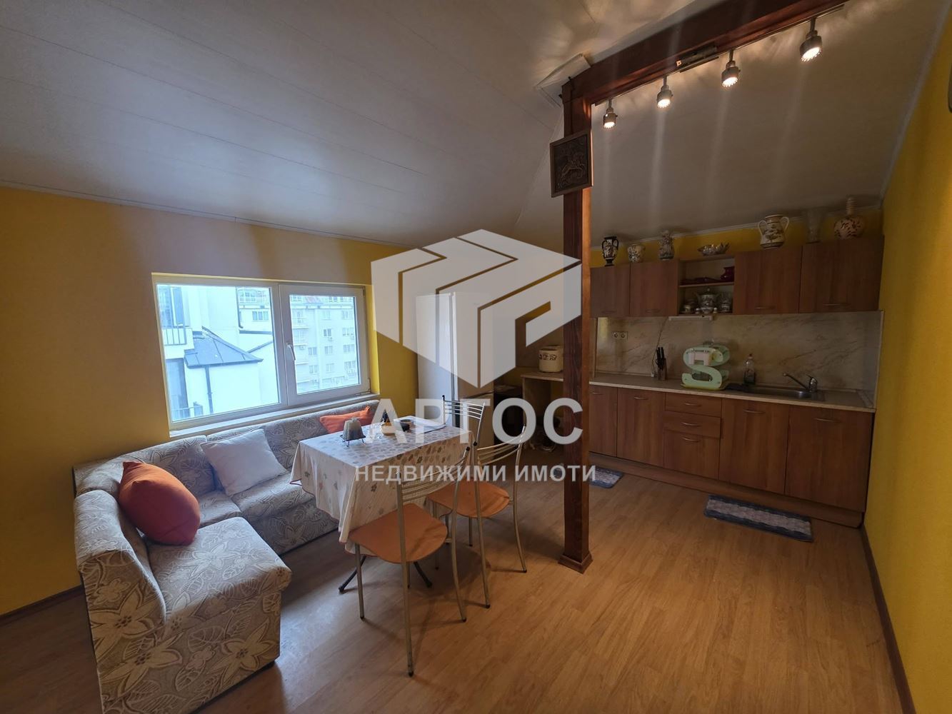 Продава Едностаен апартамент – район Идеален център - Агенция за недвижими имоти Варна - Екипът, имот 4