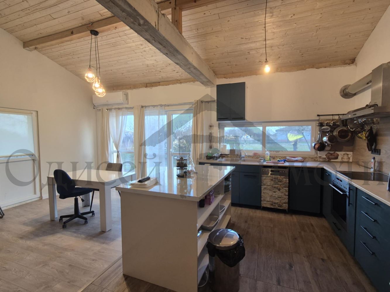 Еднофамилна къща в село Генерал Кантарджиево - Агенция за недвижими имоти Варна - Екипът