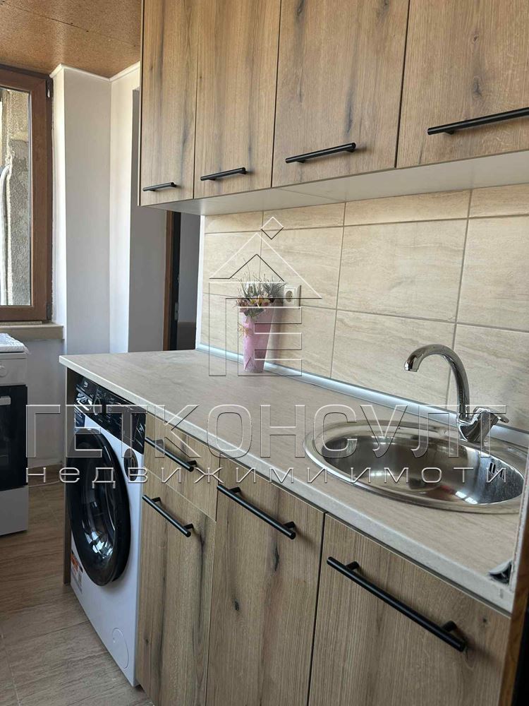 гр.Бургас, център, обзаведен двустаен апартамент под наем - Агенция за недвижими имоти Варна - Екипът, имот 4