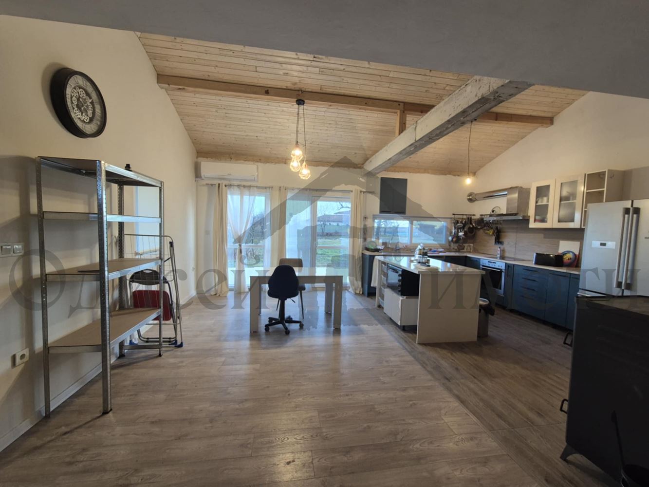 Еднофамилна къща с голям двор - Агенция за недвижими имоти Варна - Екипът, имот 1