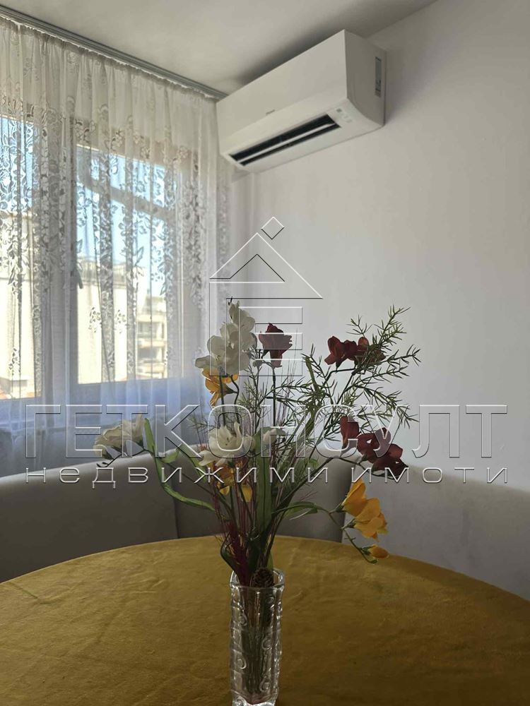 гр.Бургас, център, обзаведен двустаен апартамент под наем - Агенция за недвижими имоти Варна - Екипът, имот 2