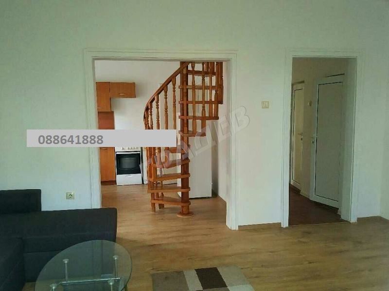 Тристаен апартамент под наем в Идеален център - Агенция за недвижими имоти Варна - Екипът, имот 2