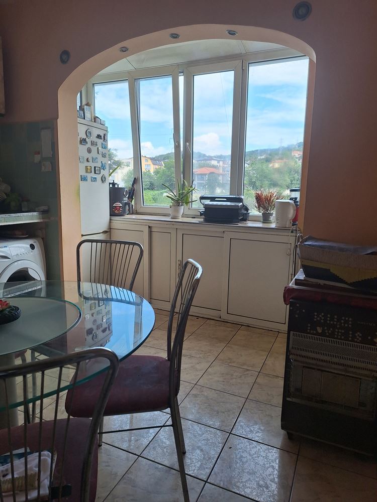 Слънчев 3-стаен апартамент, Възраждане 3 - Агенция за недвижими имоти Варна - Екипът, имот 1