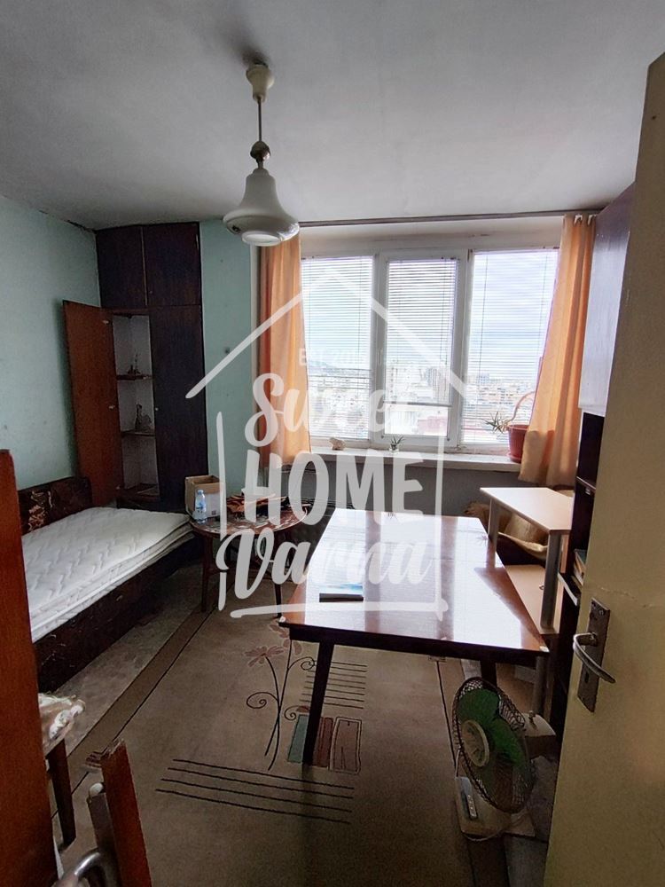 Тристаен апартамент кв.Младост 1 - Агенция за недвижими имоти Варна - Екипът